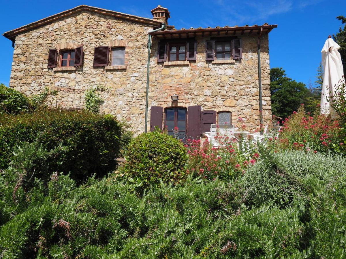 Sassi Bianchi Guest House Sensano Exterior photo